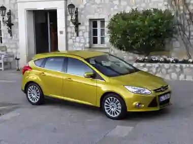 Ford Focus III - 1.6L/AT