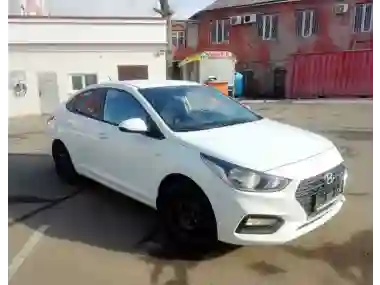 Hyundai Solaris 2019 г. Автомат (белый)