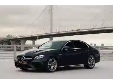 Mercedes E63 S AMG