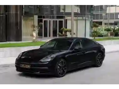 Porsche Panamera 4S