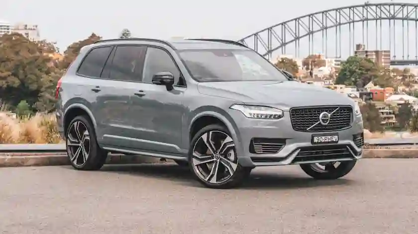 Обзор новинок автомобильного рынка 2024 года - Volvo XC90 Recharge